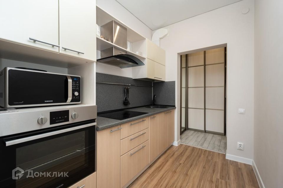 Продаётся 1-комнатная квартира, 42.8 м²