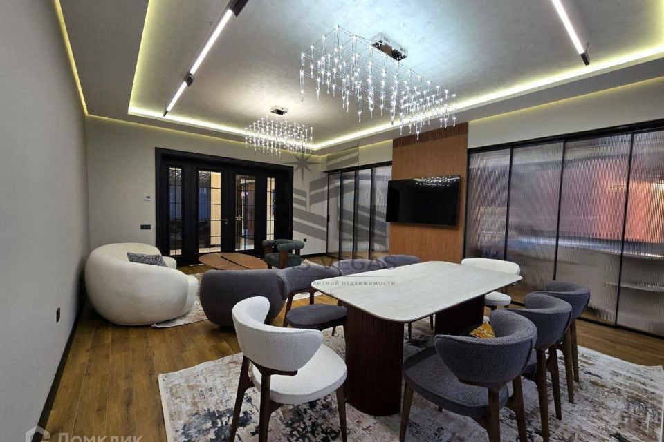 Сдаётся 3-комнатная квартира, 110 м²