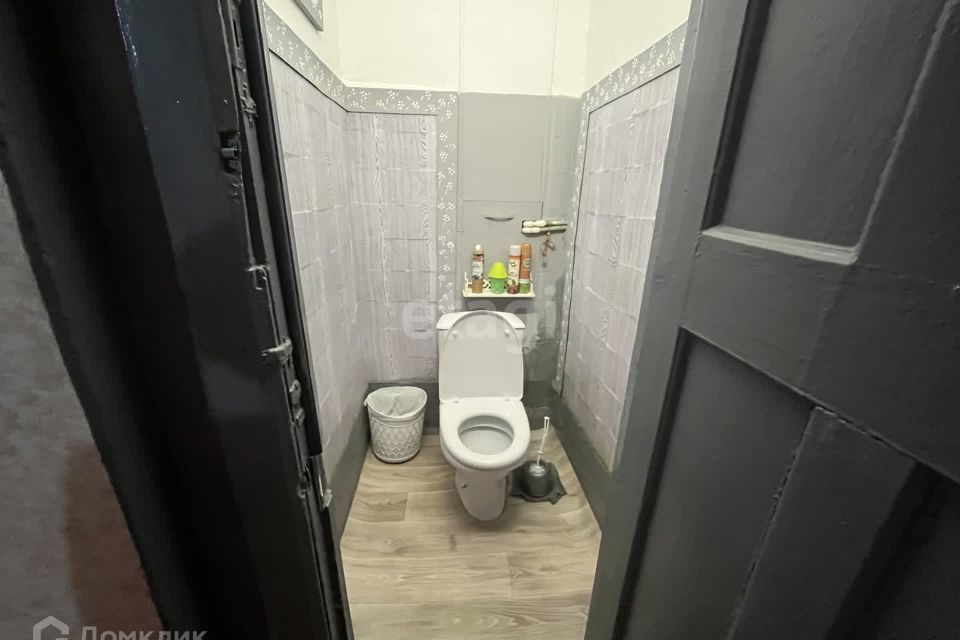 Продаётся комната в 6-комн. квартире, 20.7 м²