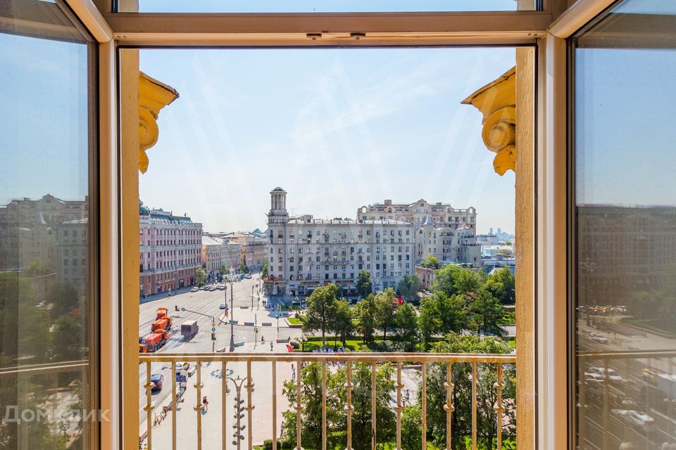 Продаётся 4-комнатная квартира, 104 м²
