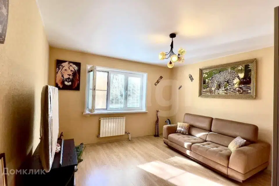 Продаётся 2-комнатная квартира, 75.3 м²