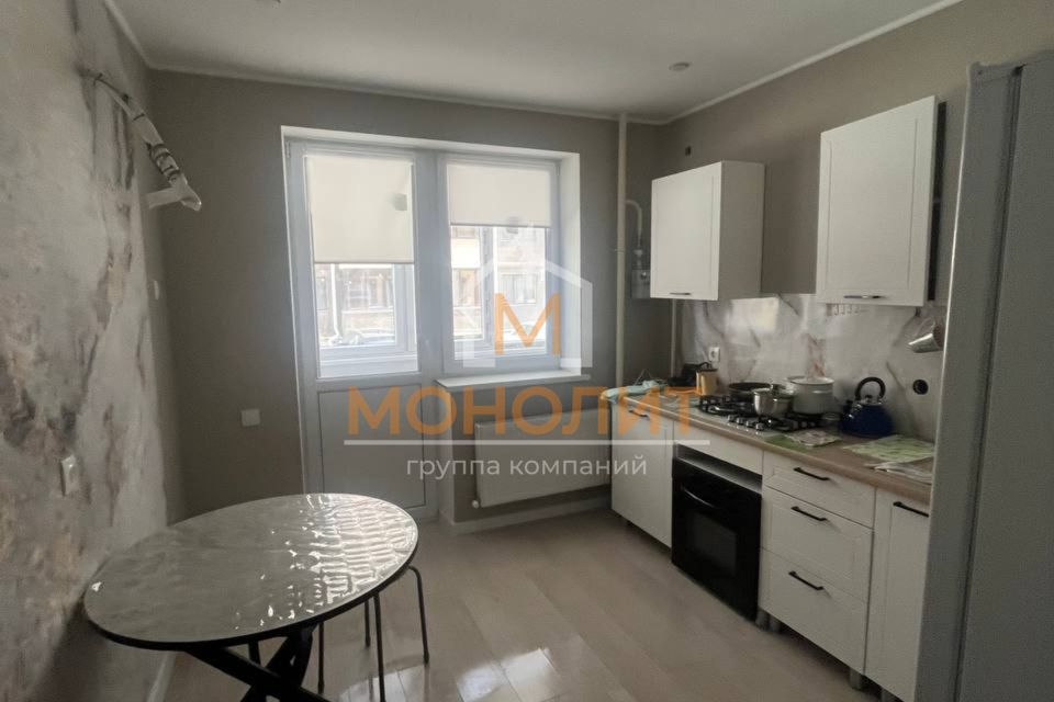 Продаётся 1-комнатная квартира, 37 м²