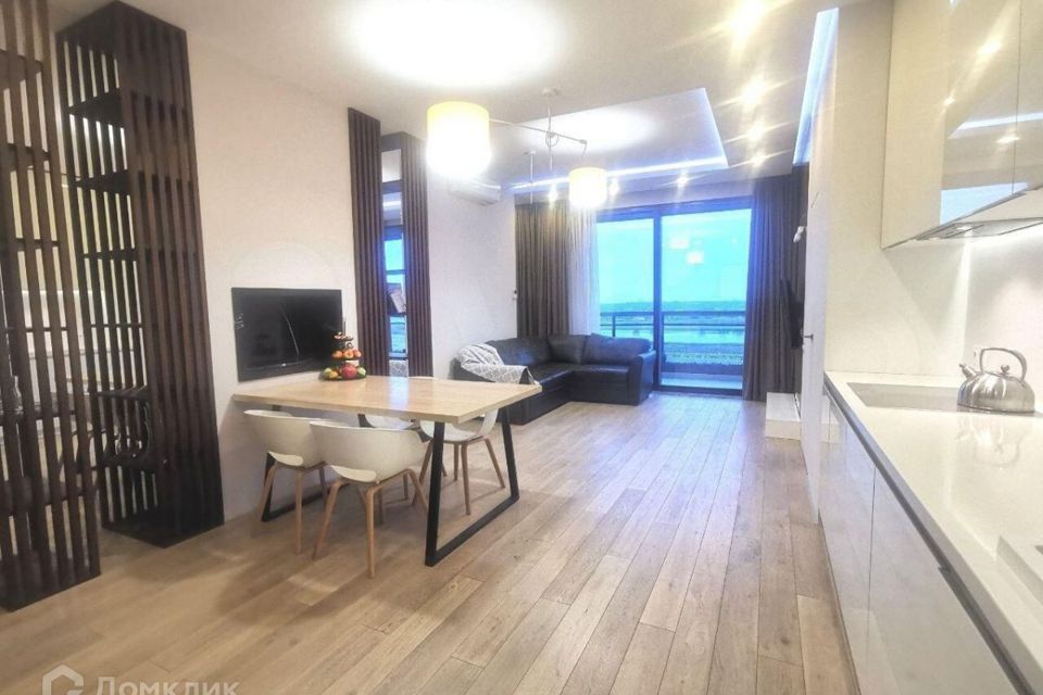 Продаётся 3-комнатная квартира, 103.8 м²