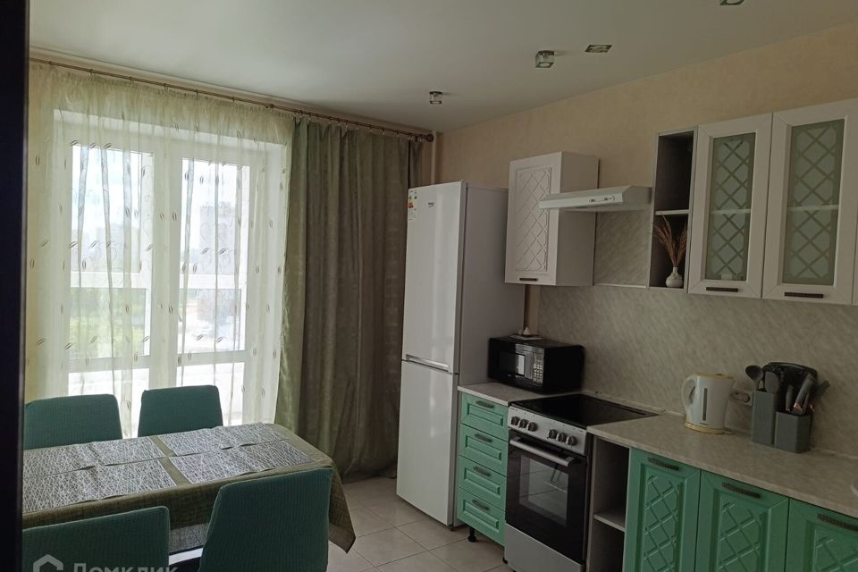 Сдаётся 1-комнатная квартира, 42 м²