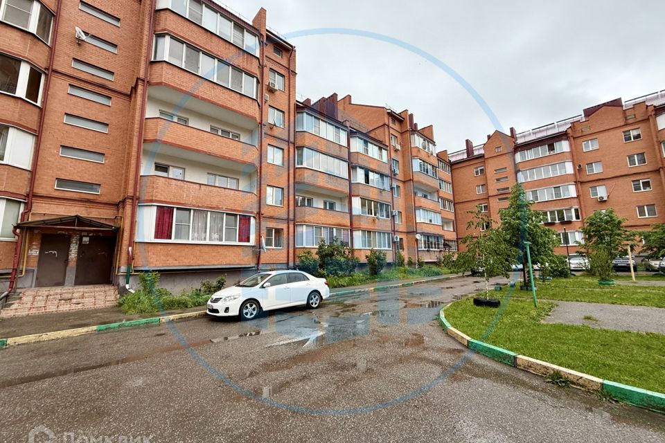 Продаётся 3-комнатная квартира, 75.8 м²