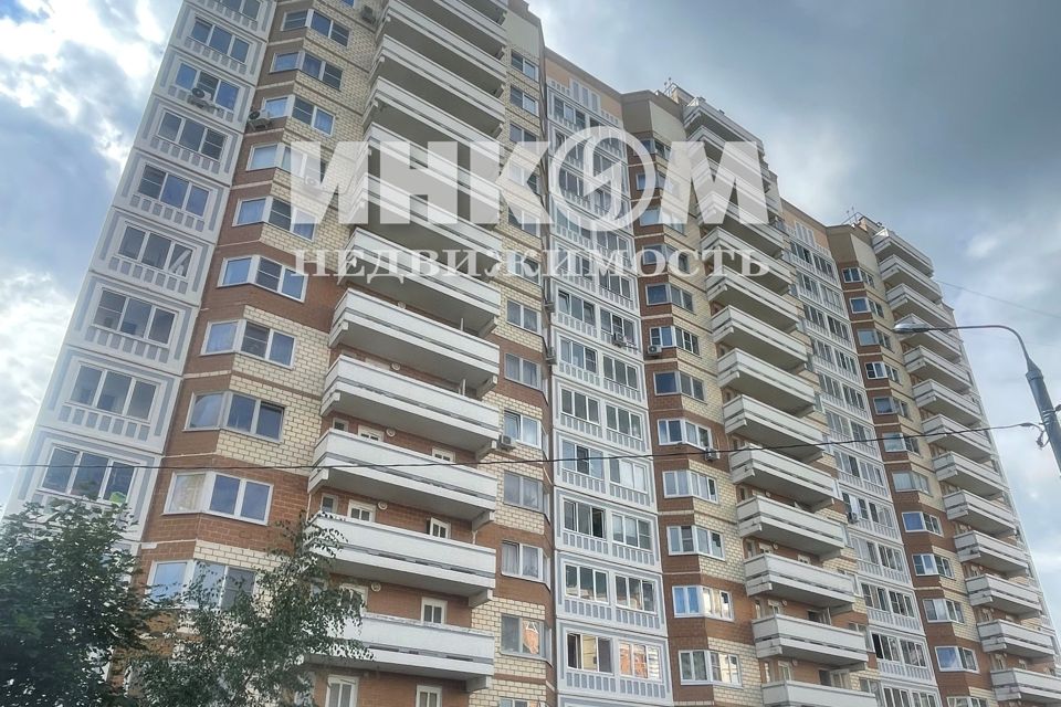 Продаётся 2-комнатная квартира, 66.1 м²