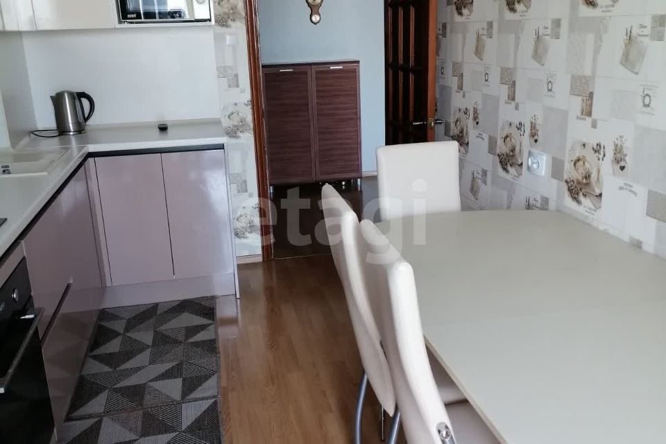 Продаётся 3-комнатная квартира, 71.3 м²