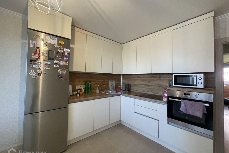 Продаётся 2-комнатная квартира, 65 м²