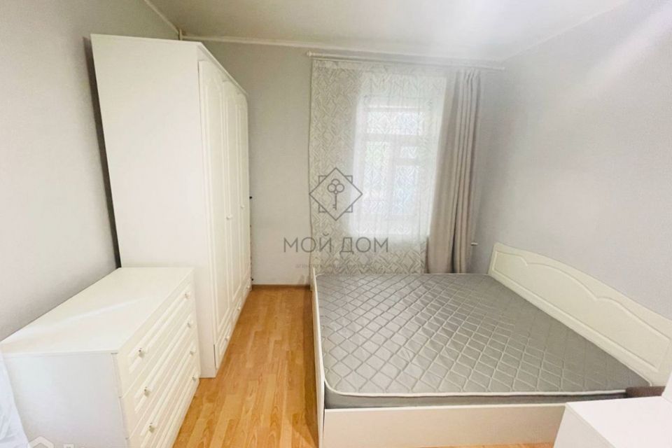 Сдаётся 2-комнатная квартира, 64 м²