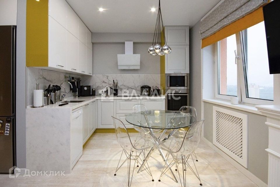 Продаётся 2-комнатная квартира, 52.5 м²