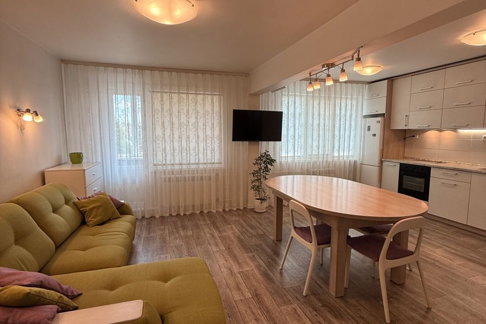 Продаётся 3-комнатная квартира, 83.8 м²