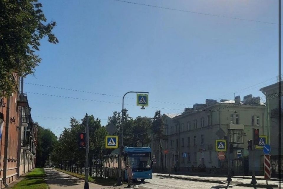 Продаётся 4-комнатная квартира, 83.7 м²