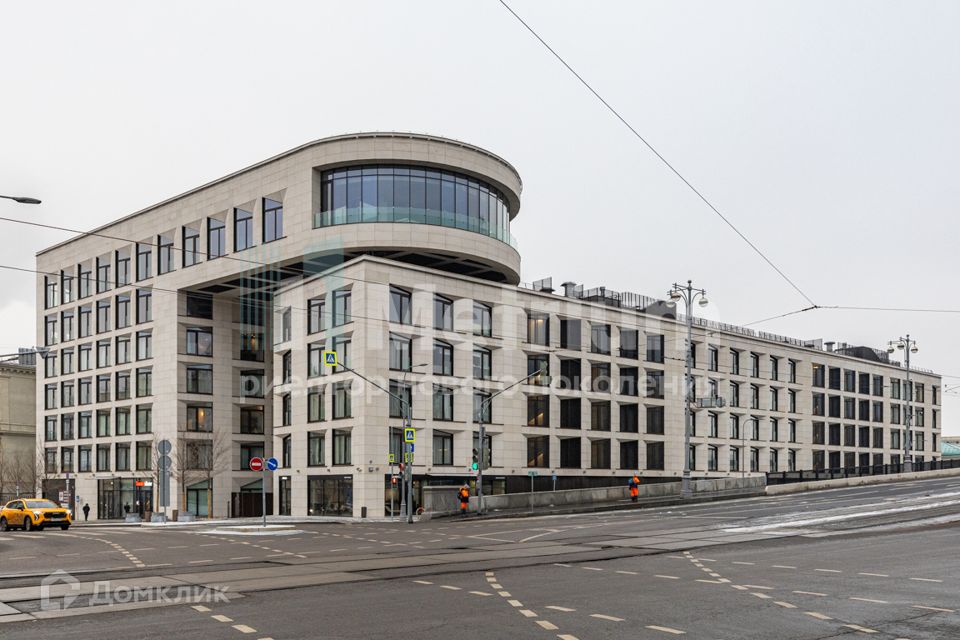 Продаётся 3-комнатная квартира, 104.3 м²