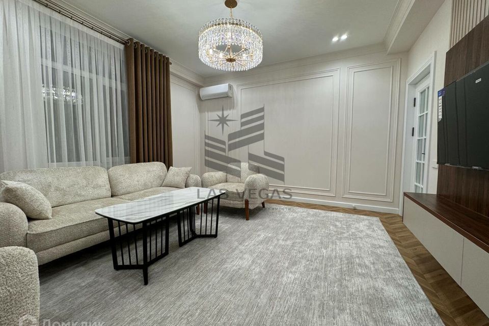 Сдаётся 3-комнатная квартира, 120 м²