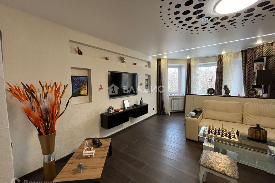 Продаётся 3-комнатная квартира, 108 м²