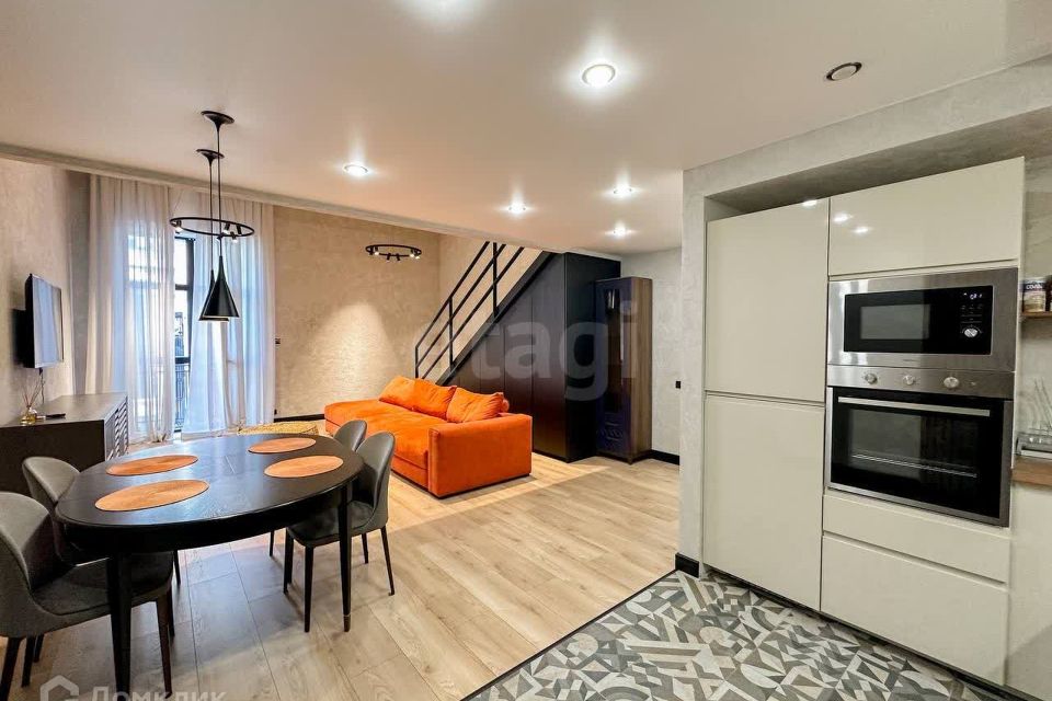 Продаётся 3-комнатная квартира, 87 м²