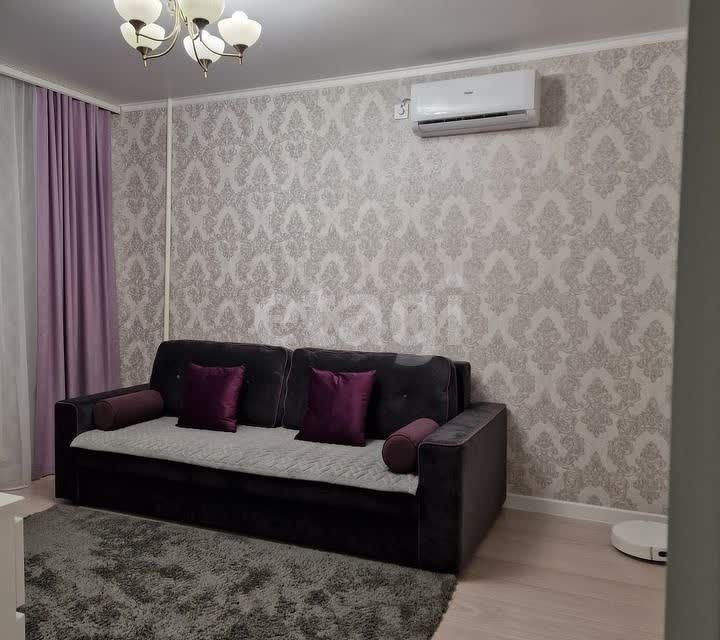 Продаётся 3-комнатная квартира, 71.9 м²