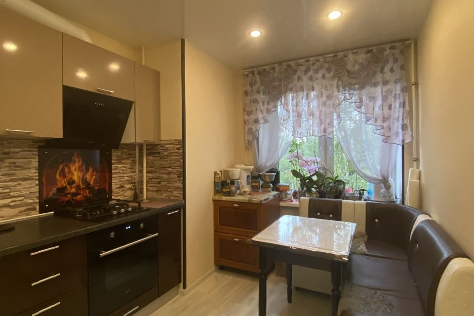 Продаётся 1-комнатная квартира, 32 м²
