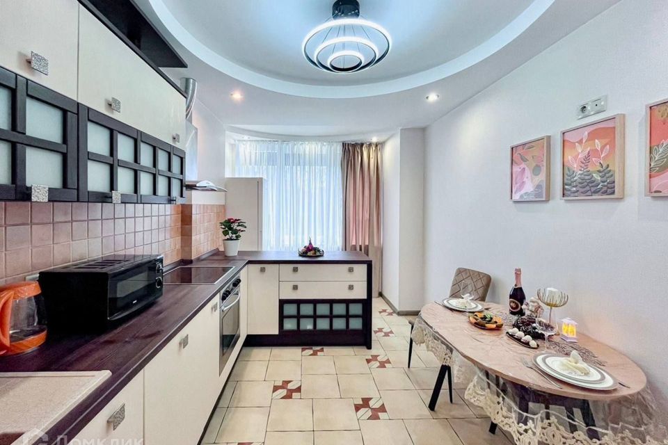 Продаётся 2-комнатная квартира, 60 м²