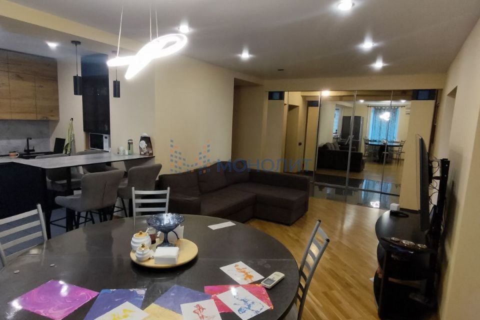 Сдаётся 4-комнатная квартира, 134.5 м²