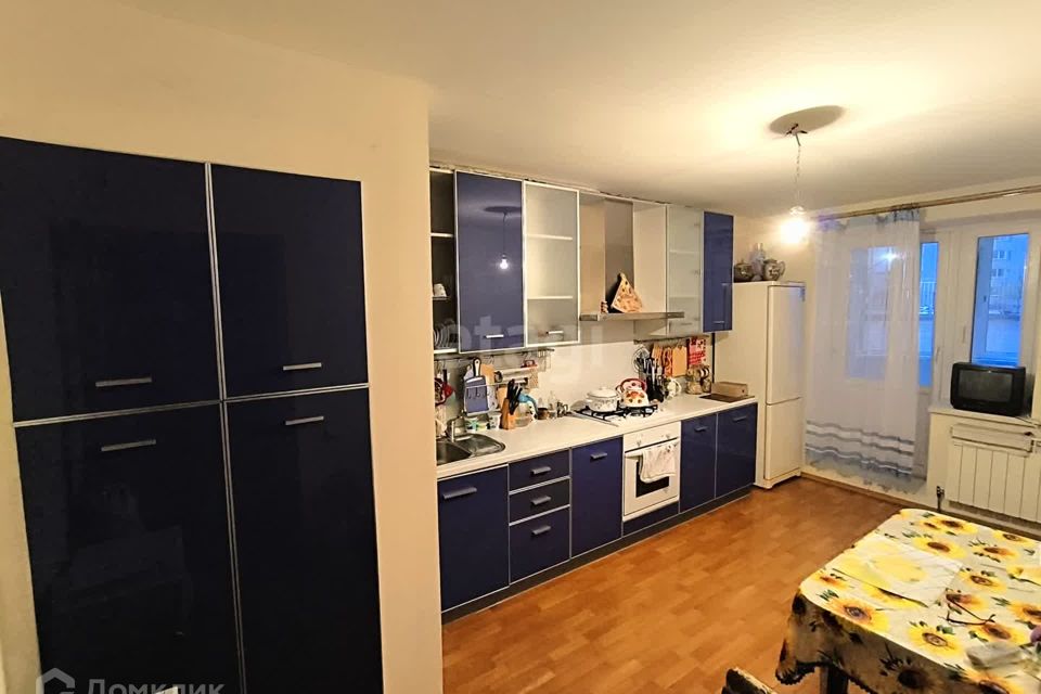 Продаётся 3-комнатная квартира, 90.2 м²