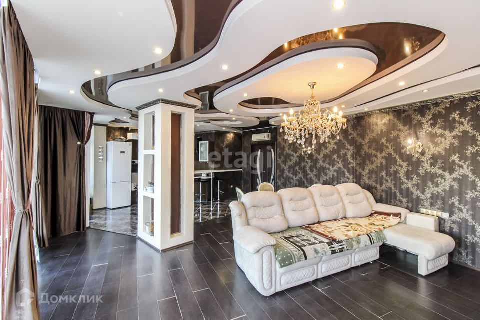 Продаётся 3-комнатная квартира, 115 м²