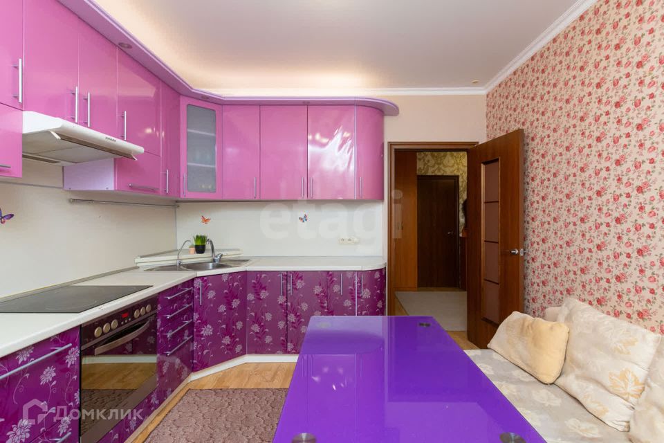 Продаётся 1-комнатная квартира, 49.2 м²