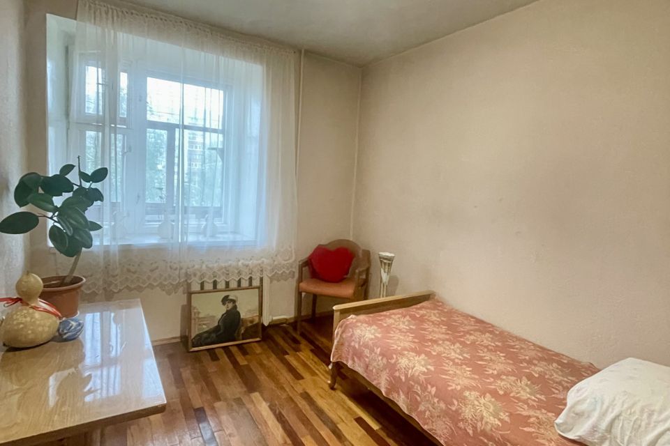 Сдаётся 4-комнатная квартира, 70 м²
