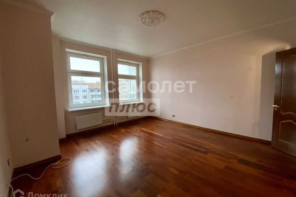 Продаётся 2-комнатная квартира, 74.4 м²
