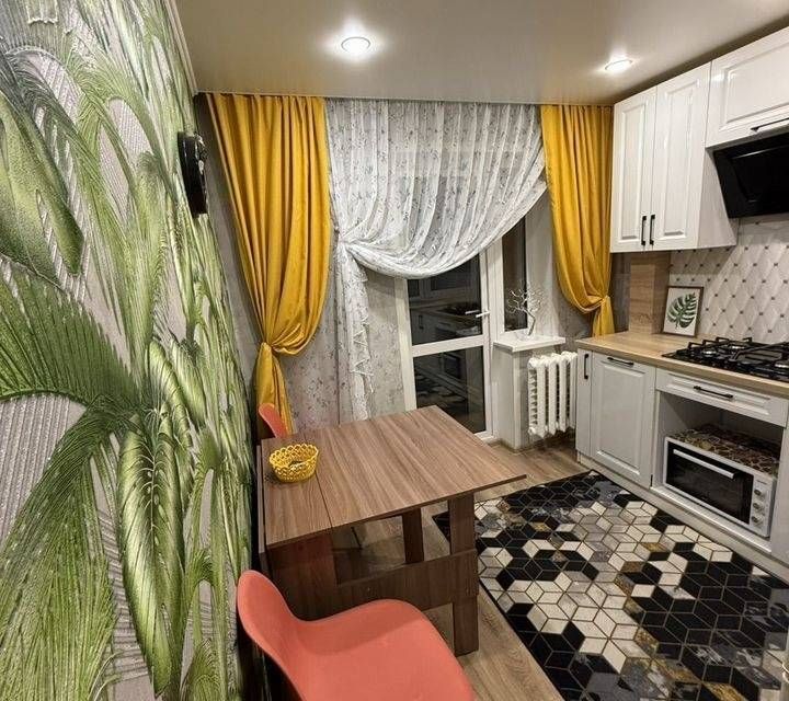 Сдаётся 1-комнатная квартира, 35 м²