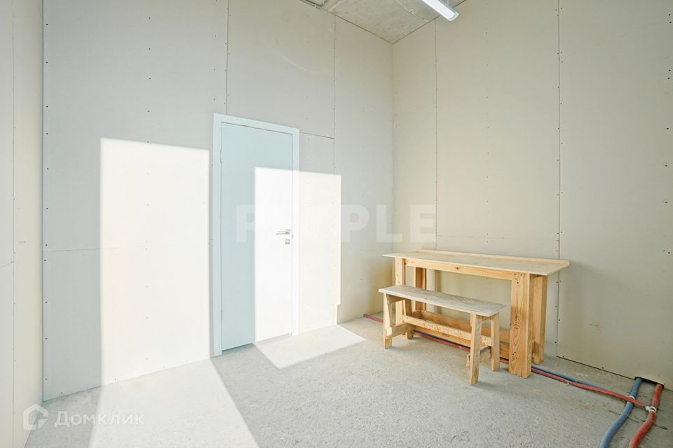 Продаётся 4-комнатная квартира, 148.6 м²