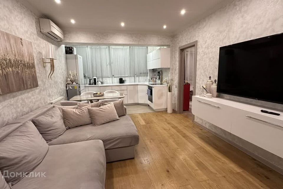 Продаётся 2-комнатная квартира, 60 м²