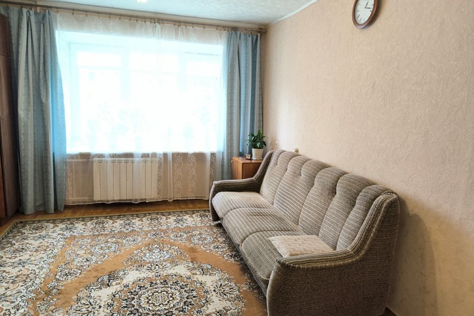 Продаётся 3-комнатная квартира, 61.9 м²