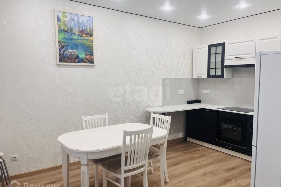 Сдаётся 1-комнатная квартира, 70 м²