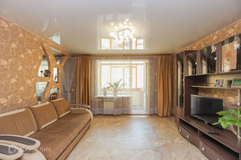 Продаётся 3-комнатная квартира, 67.8 м²