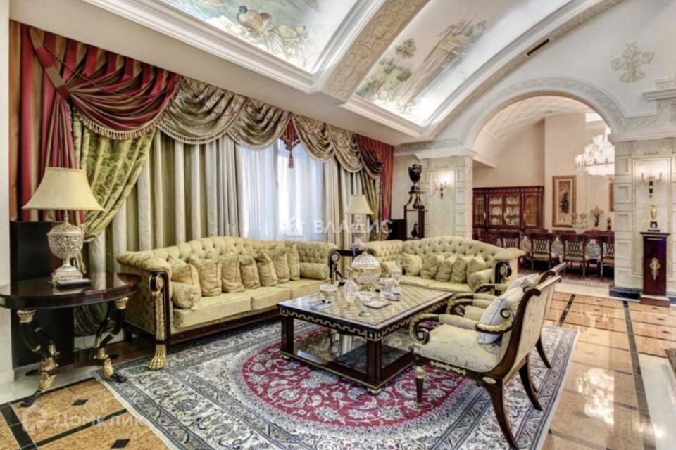 Продаётся 5-комнатная квартира, 600 м²