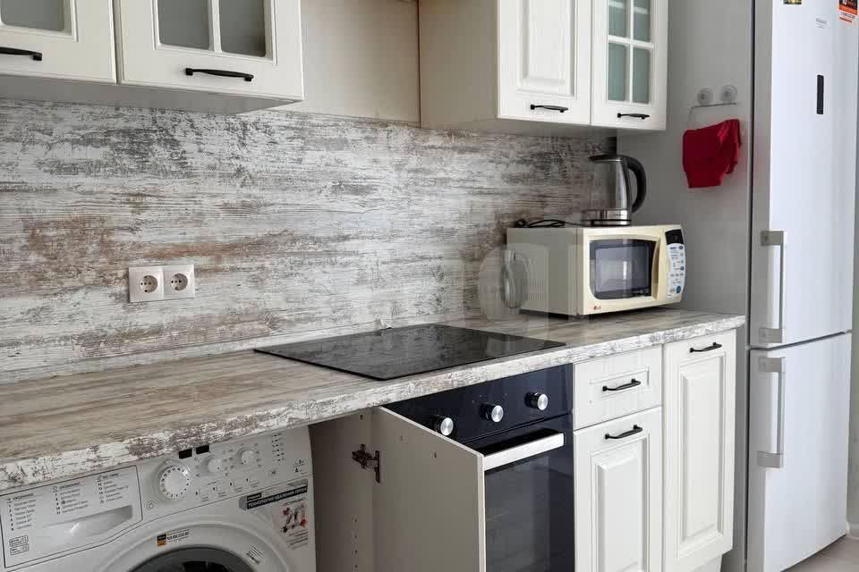 Сдаётся 2-комнатная квартира, 56 м²