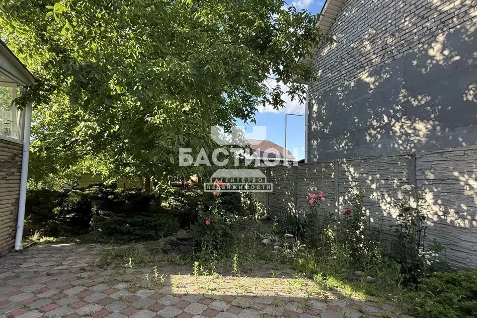 Продаётся 2-этажный дом, 164 м²