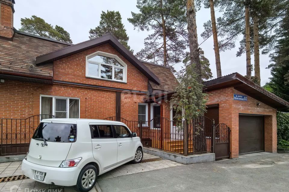 Продаётся 5-комнатная квартира, 155.9 м²