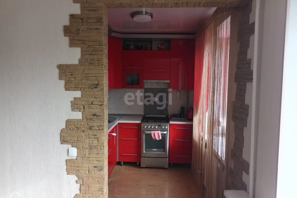 Продаётся 3-комнатная квартира, 57.9 м²