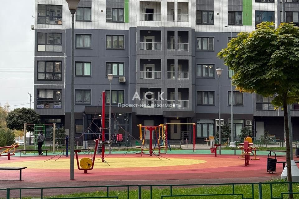 Продаётся 1-комнатная квартира, 39.7 м²