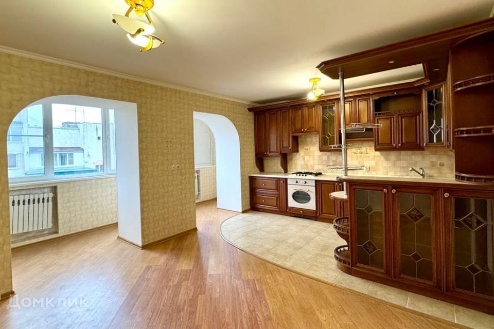 Продаётся 2-комнатная квартира, 66.1 м²