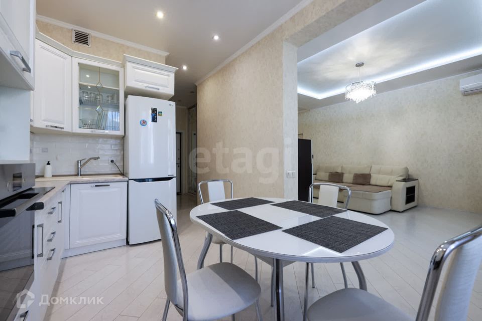 Продаётся 1-комнатная квартира, 48 м²