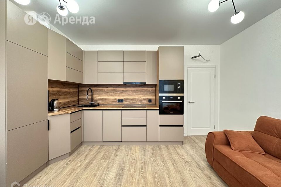 Сдаётся 2-комнатная квартира, 56 м²