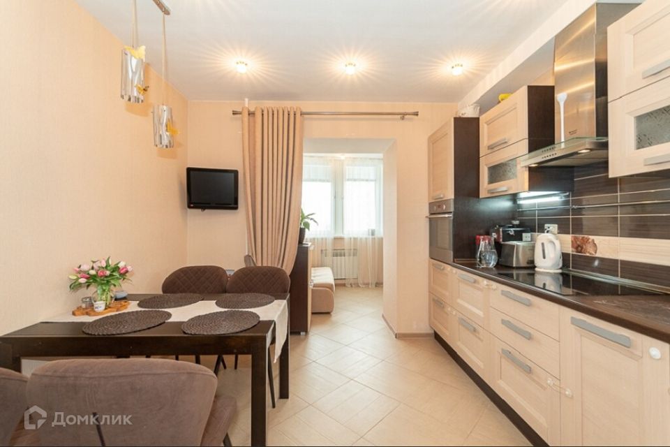 Сдаётся 1-комнатная квартира, 50 м²