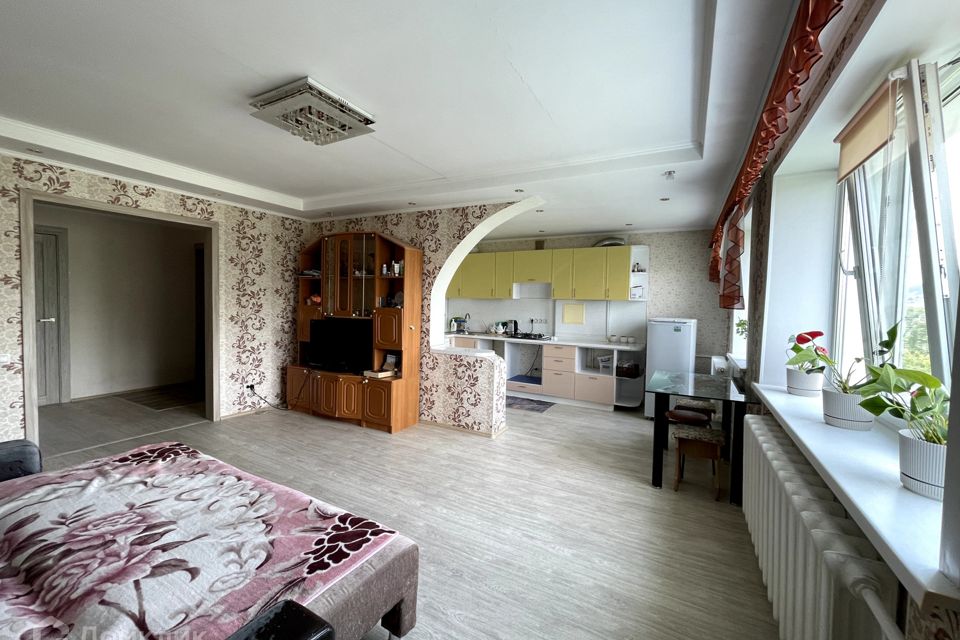 Продаётся 4-комнатная квартира, 78.4 м²