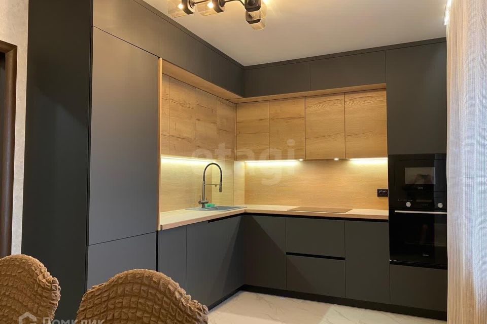 Продаётся 3-комнатная квартира, 94 м²