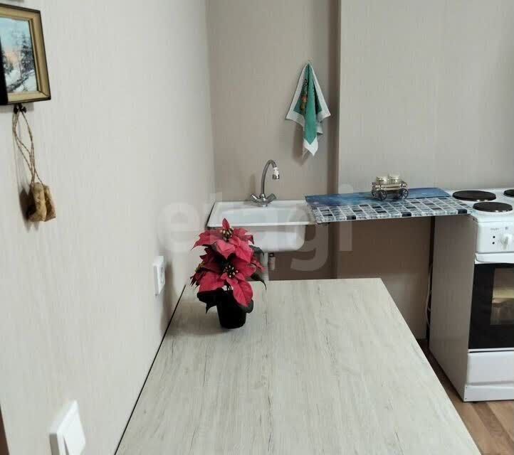 Продаётся 1-комнатная квартира, 37.6 м²