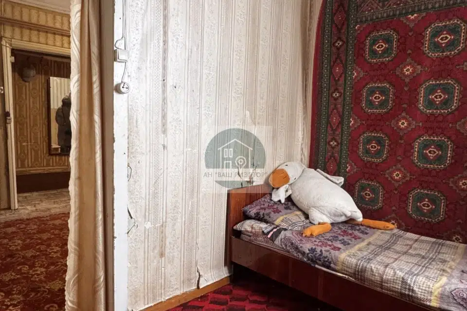 Продаётся 3-комнатная квартира, 39.2 м²