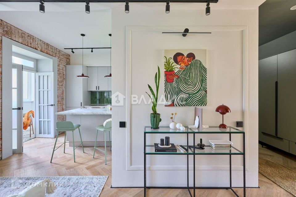 Продаётся 2-комнатная квартира, 64 м²